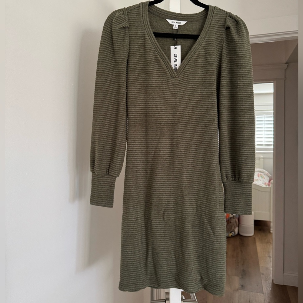 NWT Steve Madden Olive Long Sleeve Dress
